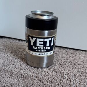 NWT Yeti Rambler Colster in Stainless Steel and Black